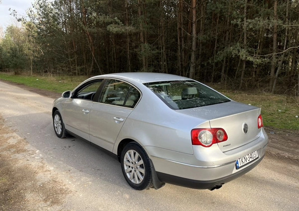 Volkswagen Passat cena 16000 przebieg: 327000, rok produkcji 2008 z Zamość małe 137